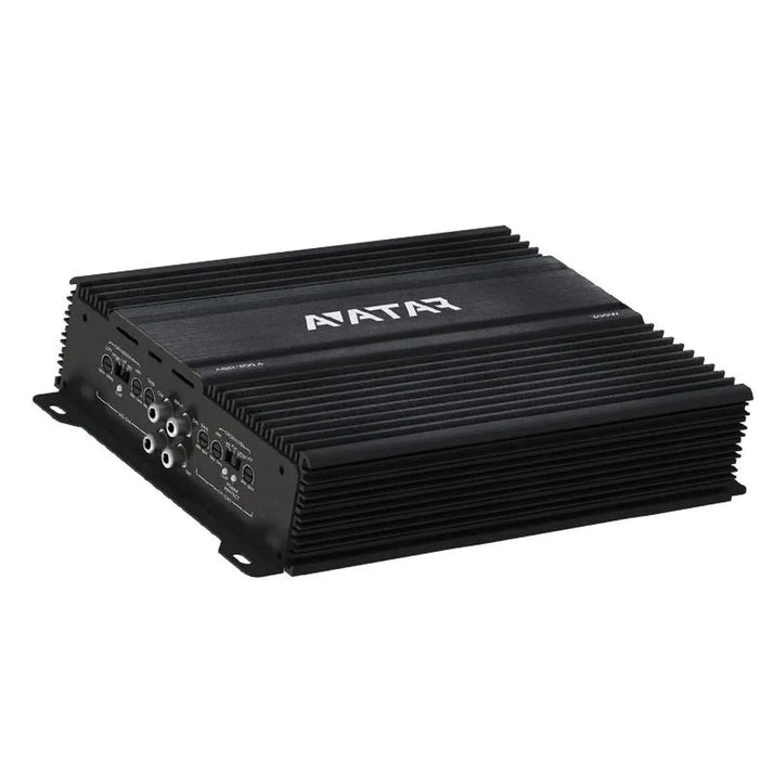 LAvatar ABR-300.4 è un amplificatore per autoradio a 4 canali di colore nero, con pannelli laterali scanalati, comandi e connettori di ingresso sul lato sinistro.