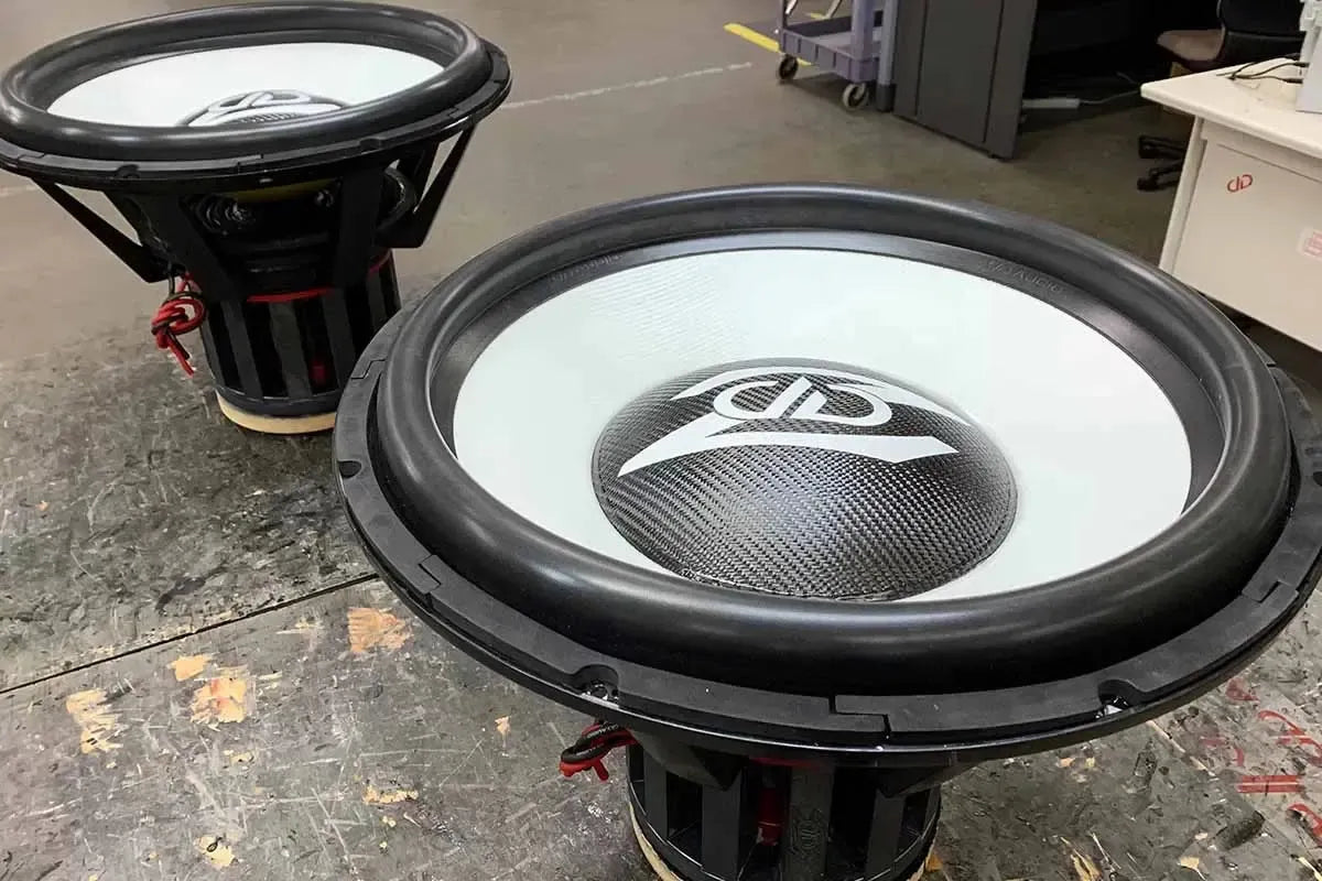 dd-custom-colors-made-in-usa-subwoofers-28-cd74880e_3