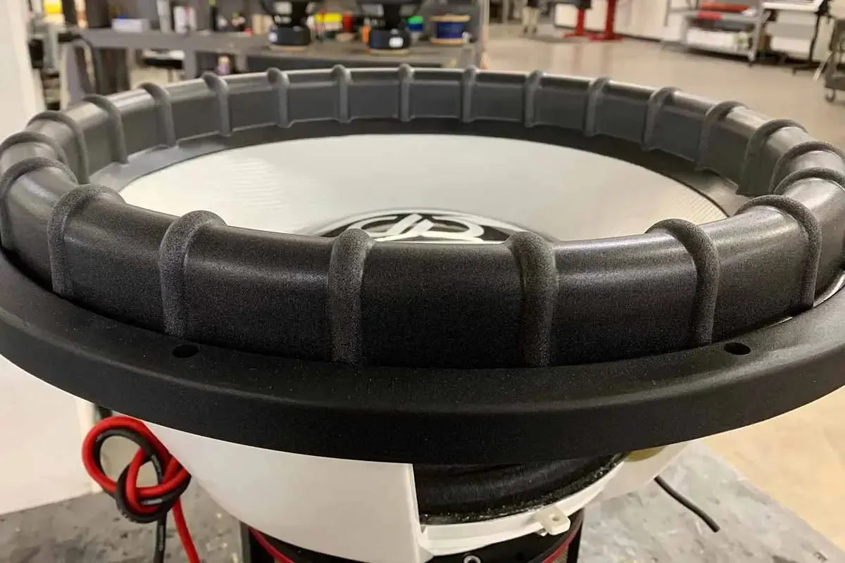 dd-custom-colors-made-in-usa-subwoofers-30-adf496f2_1