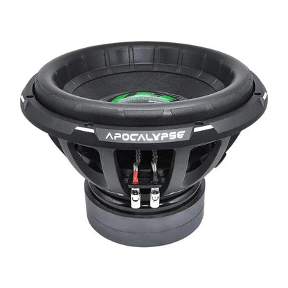 Il Deaf Bonce Apocalypse DB-3015R è un grande subwoofer nero da 15 con marchio bianco, cablaggio a vista e potenza RMS di 2800W.