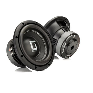 Deux caissons de basses Gladen Sigma SSW08 noirs sont présentés : lun arbore le logo, tandis que lautre met en avant les bornes et les détails latéraux destinés à votre système audio embarqué.