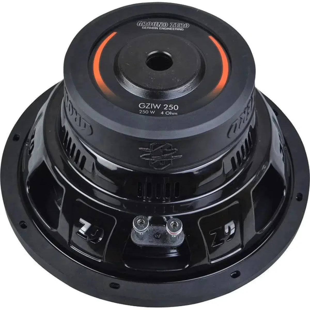 Il Ground Zero Iridium GZIW 250 è un subwoofer da 10 con terminali di cablaggio a vista, 250W RMS, 4 Ohm, accenti arancioni e una struttura metallica.