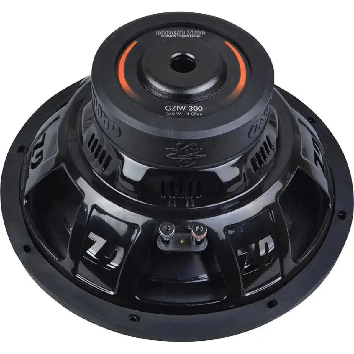 Un primer plano del subwoofer Ground Zero Iridium GZIW 300 destaca su diseño redondo, los terminales, la información del modelo y la potencia nominal de 350 W RMS en la parte trasera.