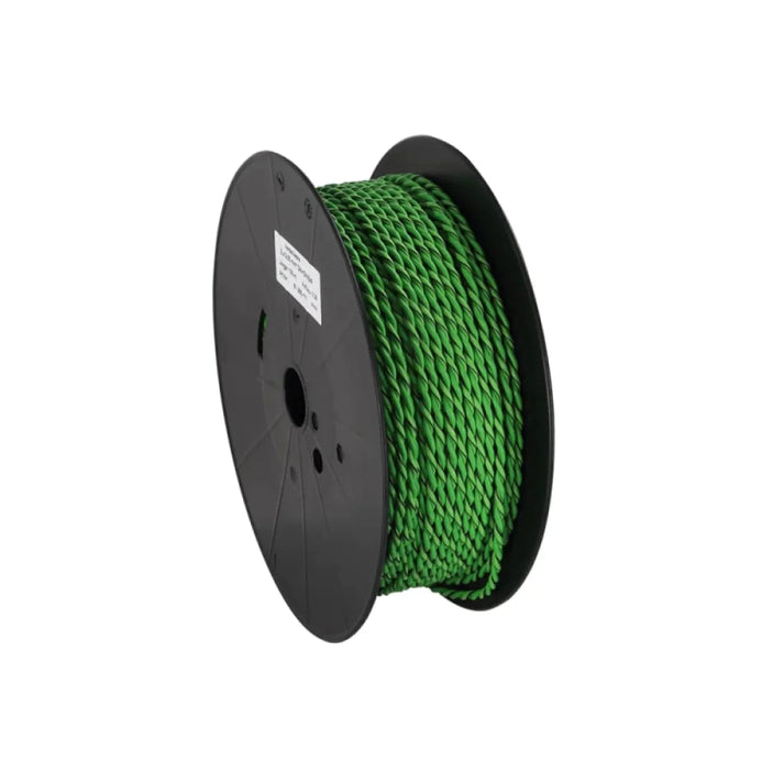 Una bobina negra de Masori LSK2x2,5mm² OFC verdrillt Lautsprecherkabel se muestra sobre un fondo blanco liso.