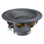 Un primo piano del driver del subwoofer Morel Ultimo TI SC12 mostra il cono, il bordo e i terminali; un potente Tieftöner da 600 W RMS.