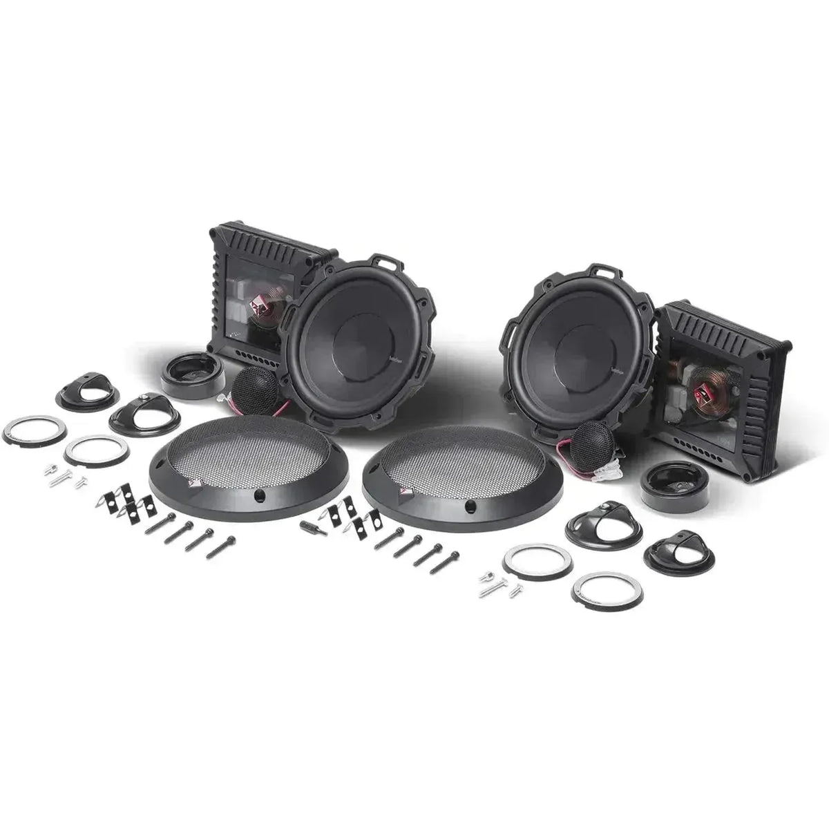 Il set di diffusori anteriori a 2 vie Rockford Fosgate Power T152-S comprende woofer, tweeter, crossover, griglie, cavi e hardware di montaggio su sfondo bianco.