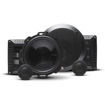 Un set di diffusori audio per auto Rockford Fosgate Power T152-S di colore nero, comprendente un Lautsprecher 5 Zoll, un subwoofer e un amplificatore su sfondo bianco.