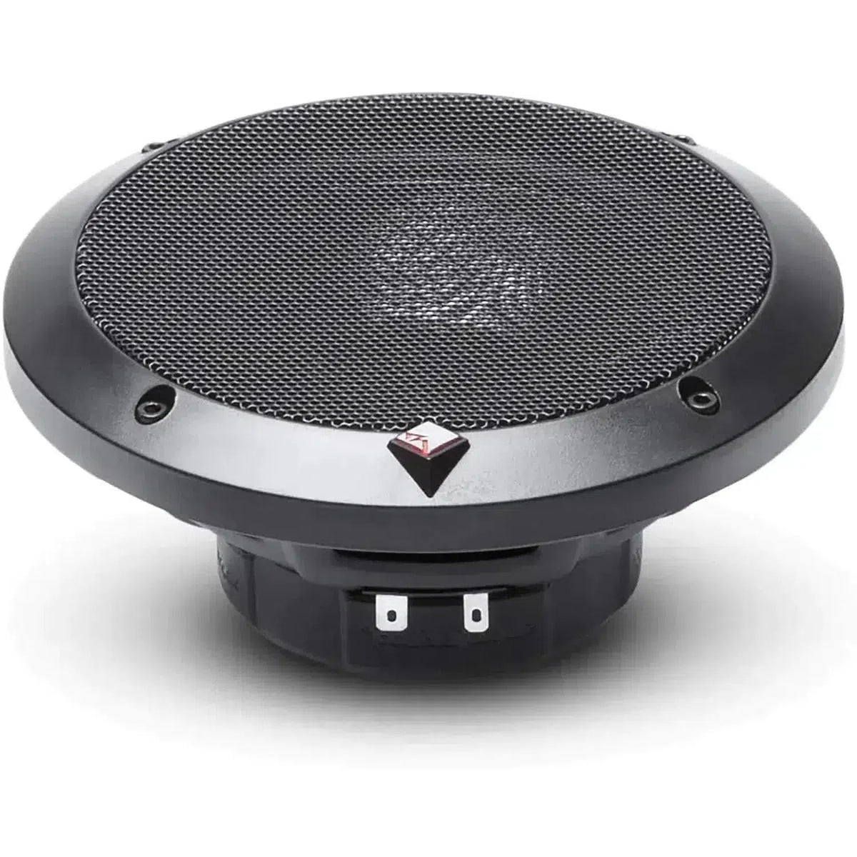 Il Punch P152-S di Rockford Fosgate è un set di diffusori audio per auto a 2 vie di colore nero con griglia a rete e logo rosso e argento al centro.