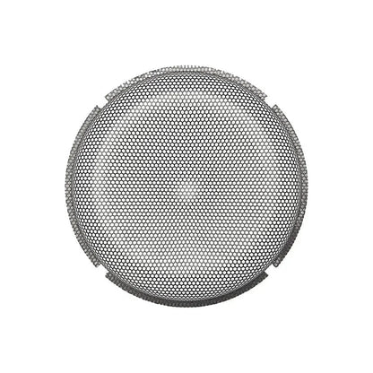 De Rockford Fosgate Punch P1G-8 is een rond metalen rooster met honingraatpatroon en vier gelijkmatig verdeelde inkepingen, afgebeeld op een witte achtergrond.