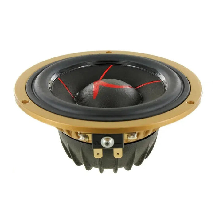 De Scanspeak Automotive Gold 11M/4631G05 is een zwart met gouden 4 midrange driver met rode conusaccenten, geribbelde achterbehuizing en een krachtig Neodym magneetsysteem.