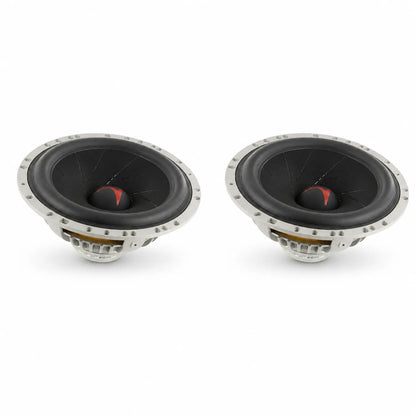 Deux Scanspeak Automotive Silver 16W/4531G06 noirs et argentés de 6,5 pouces avec diaphragme conique sont côte à côte sur un fond blanc.